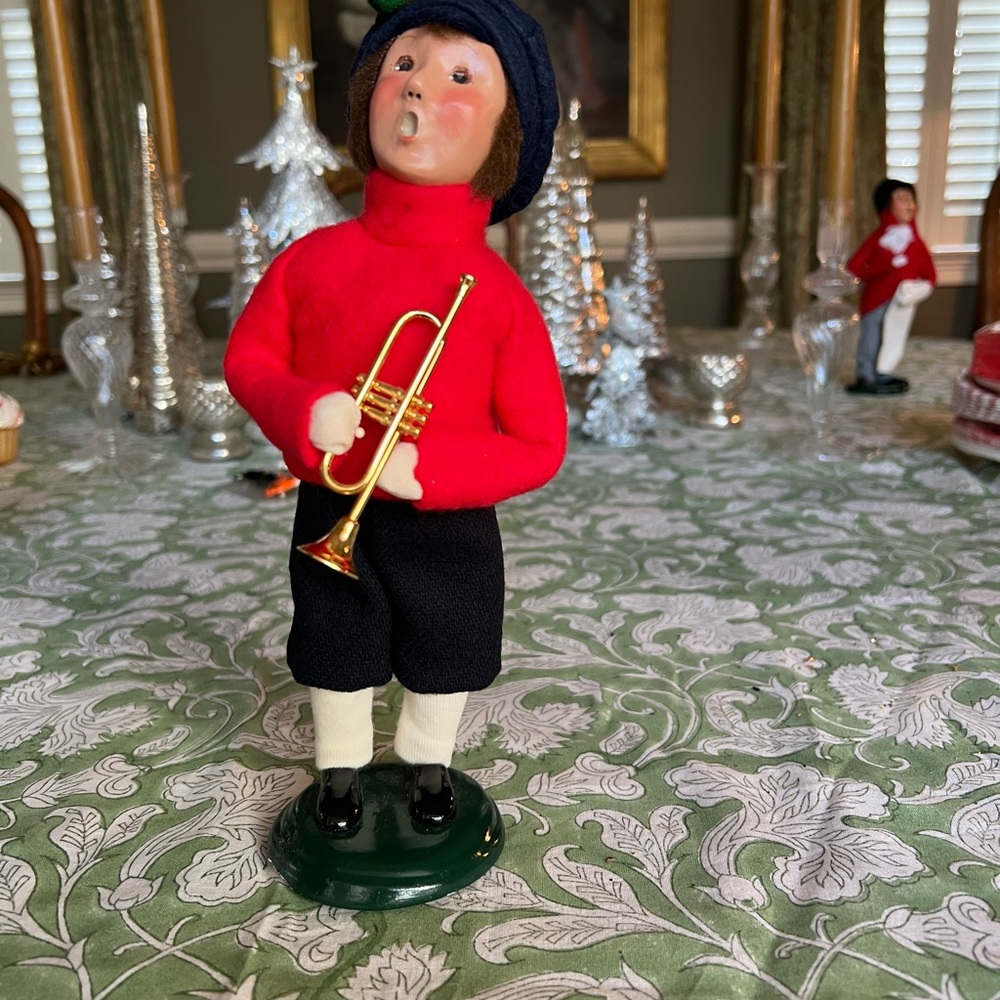 Byers Choice Caroler